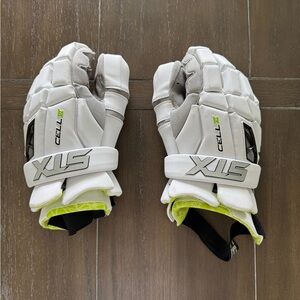 STX Men's Cell VI White Lacrosse Goalie Gloves.